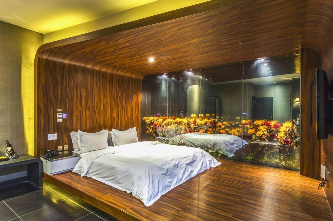 Qingdao Heng Bo Hotel Exterior photo
