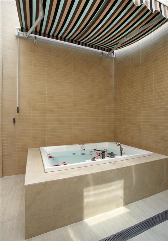 Qingdao Heng Bo Hotel Exterior photo